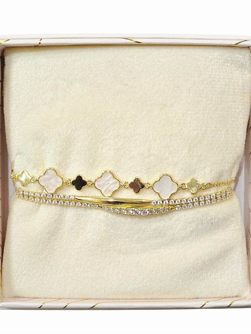 Eye Candy LA Luxe Collection Multi-Row Clover & Pave Adjustable Bracelet‎ Set